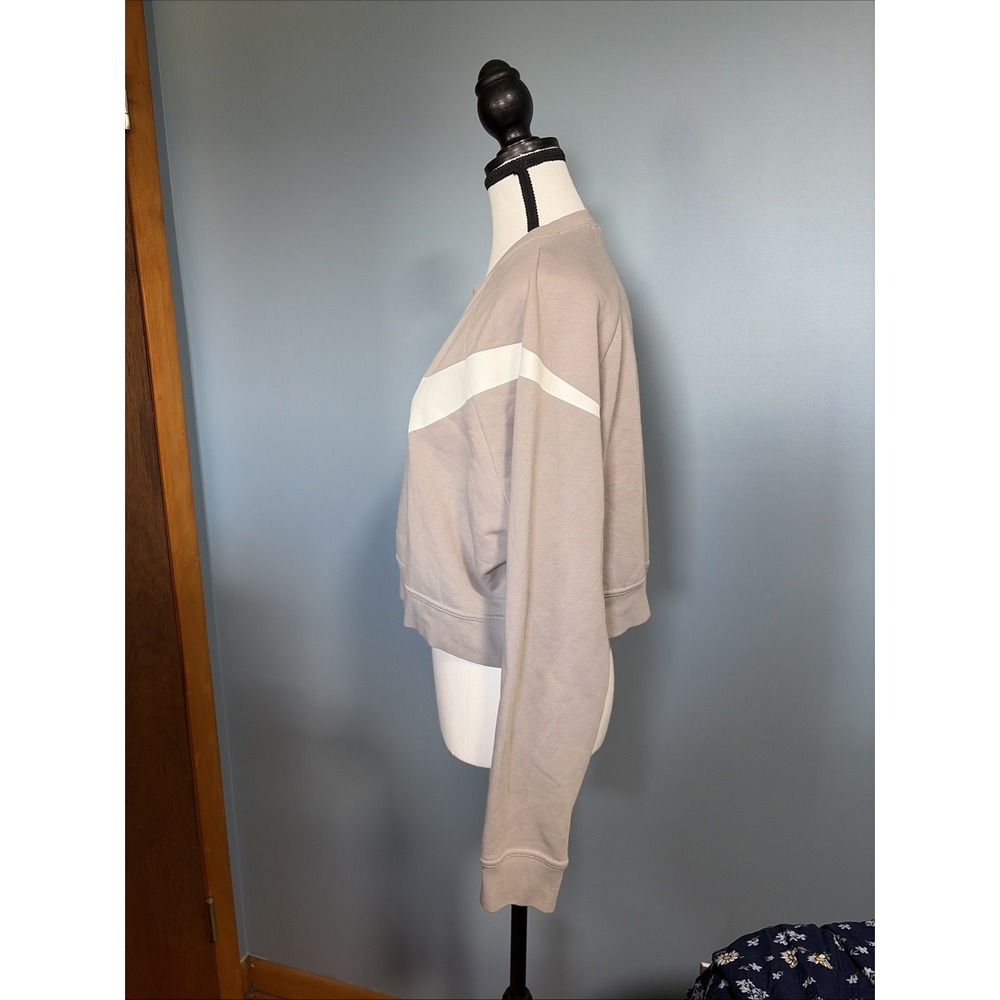Nike Dri-FIT Cropped Swoosh Logo Sweatshirt Light Gray Womens M - Picture 3 of 10